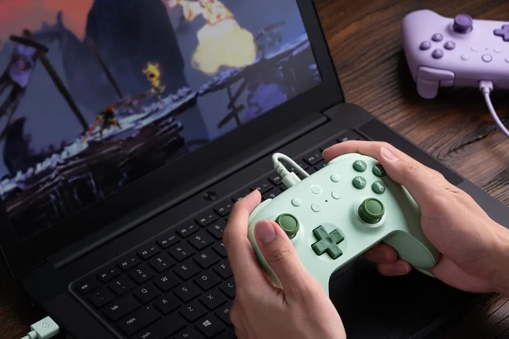 8bitdo Ultimate 2c é Bom